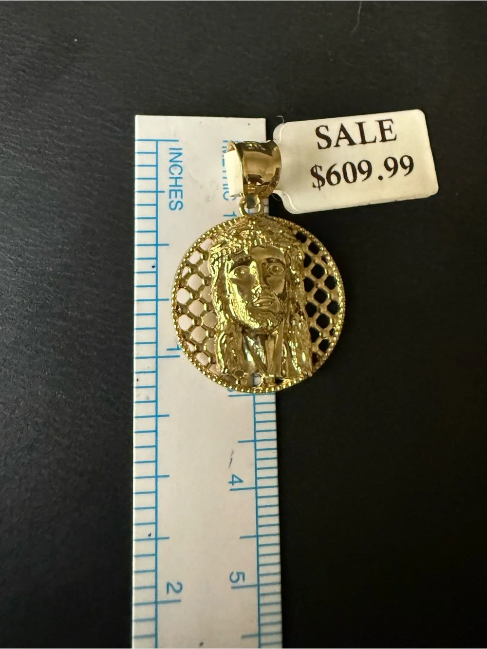 10K yellow gold Jesus pendant ￼
